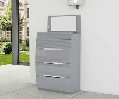 Lessie Chest