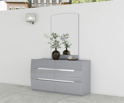 Lessie Mirror